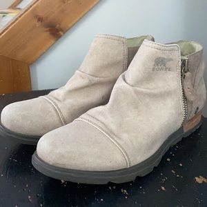 Sorel Major Low women's size 9 beige ankle boot booties